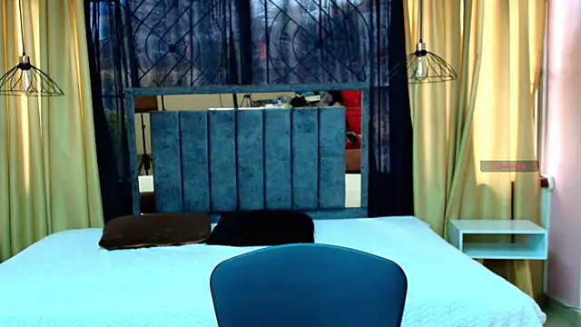 scarlet milf  online show from October 20, 2025, 7:36 pm