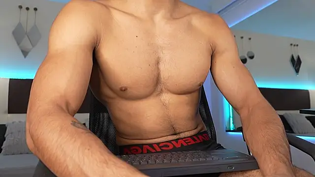 Snapshot of DanteeStone chatting on December 19, 2025, 9:00 pm DanteeStone online show from December 19, 2025, 9:00 pm