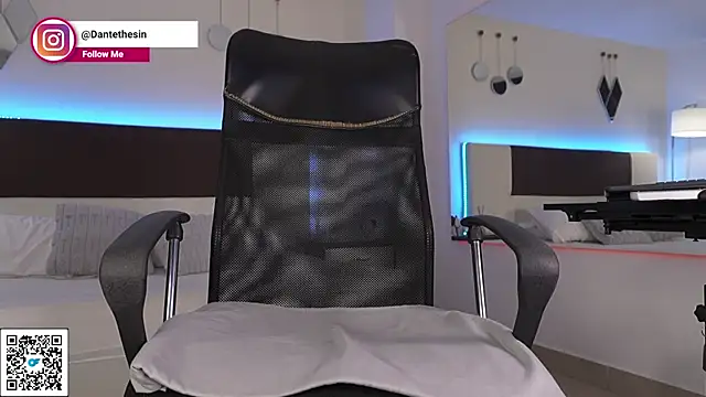 Snapshot of DanteeStone chatting on February 17, 2026, 6:47 pm DanteeStone online show from February 17, 2026, 6:47 pm