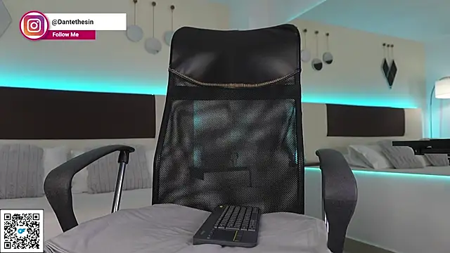 Snapshot of DanteeStone chatting on February 21, 2026, 3:13 pm DanteeStone online show from February 21, 2026, 3:13 pm