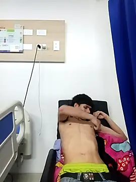 mazo18 online show from February 21, 2026, 1:39 am