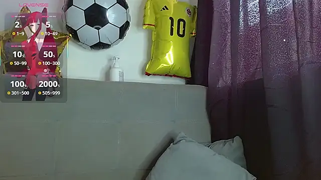 JuliethaFox online show from July 3, 2026, 4:57 pm