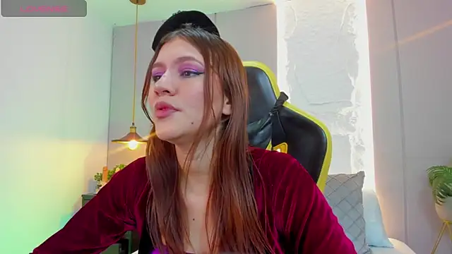 ariel blossomm online show from October 31, 2025, 12:39 pm