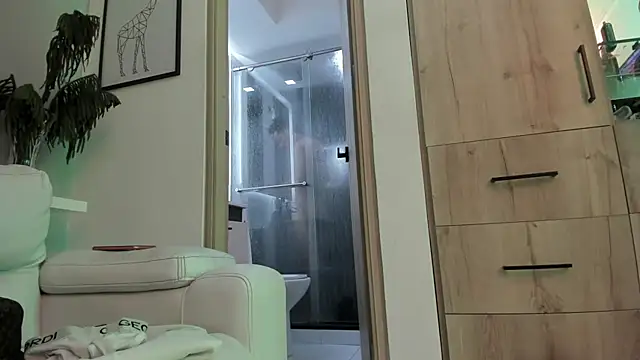 Snapshot of ZaynShadow chatting on November 2, 2025, 2:25 am ZaynShadow online show from November 2, 2025, 2:25 am