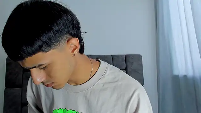 Snapshot of Anthony_carter chatting on November 3, 2025, 1:56 pm Anthony carter online show from November 3, 2025, 1:56 pm