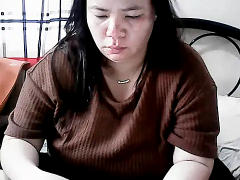 Snapshot of HornyPussie69 chatting on April 21, 2026, 1:18 am HornyPussie69 online show from April 21, 2026, 1:18 am