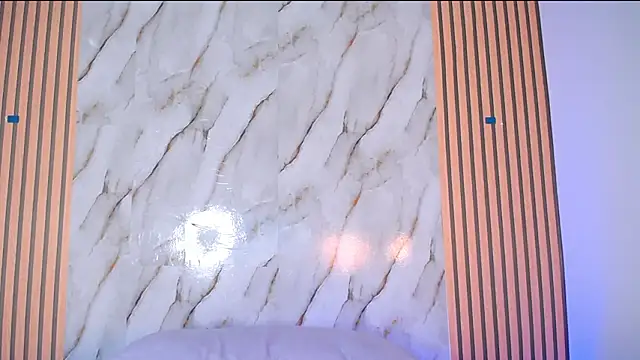 PiaGelvez online show from January 15, 2026, 11:08 pm