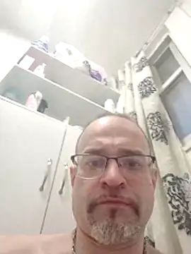 Curious9884 online show from April 11, 2026, 11:58 am