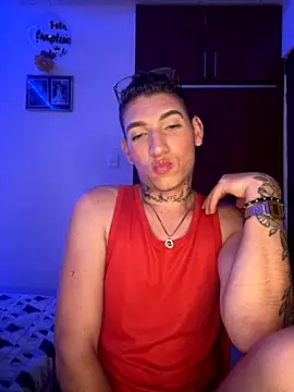 hotxxx 2012 online show from October 1, 2025, 8:15 pm