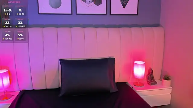 DaimondPink online show from October 16, 2025, 3:40 am