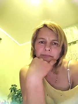 Masha412111 online show from October 14, 2025, 7:58 pm