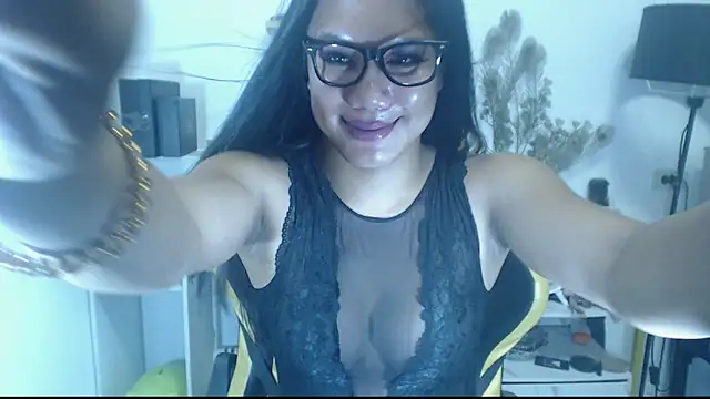 hugecockyurikaa online show from October 9, 2025, 2:09 am