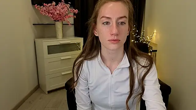 GoldenRose  online show from February 26, 2026, 1:21 pm