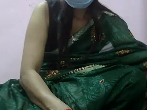 Snapshot of Laila_Cute chatting on January 7, 2026, 2:30 pm Laila Cute online show from January 7, 2026, 2:30 pm