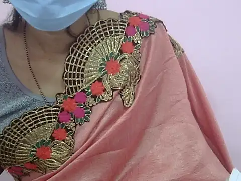 Snapshot of Laila_Cute chatting on January 14, 2026, 4:40 am Laila Cute online show from January 14, 2026, 4:40 am