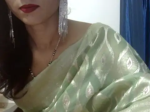 Laila Cute online show from August 9, 2026, 4:01 pm