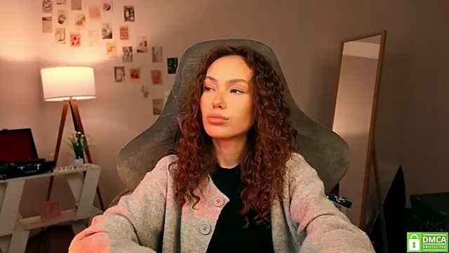 branchwithflowerss online show from October 29, 2025, 11:56 am