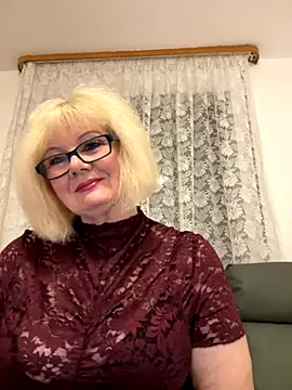 BoloshkaBlonda online show from November 15, 2025, 6:48 pm