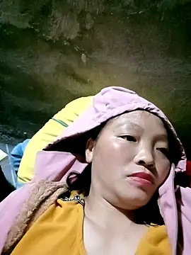 Minkine022 online show from October 28, 2025, 1:03 pm