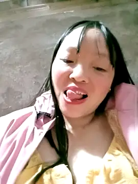 Minkine022 online show from January 8, 2026, 6:32 pm