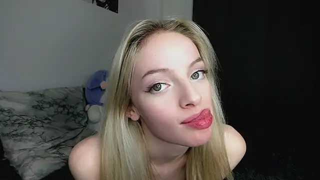 PocketDollX online show from November 14, 2025, 2:49 pm