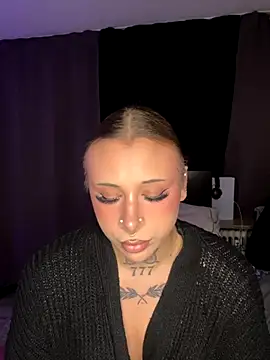 Snapshot of Kimberly-sweety chatting on October 19, 2025, 7:03 pm Kimberly-sweety online show from October 19, 2025, 7:03 pm