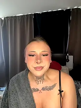 Snapshot of Kimberly-sweety chatting on October 21, 2025, 2:51 pm Kimberly-sweety online show from October 21, 2025, 2:51 pm