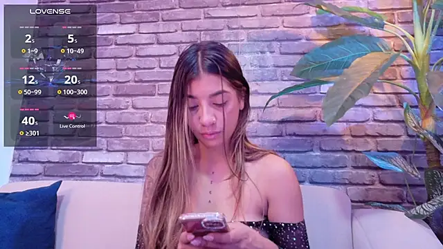 Snapshot of Bunny_Belle1 chatting on October 15, 2025, 12:16 pm Bunny Belle1 online show from October 15, 2025, 12:16 pm