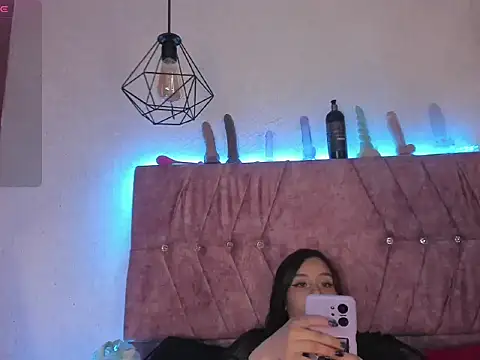 Cony l online show from November 6, 2025, 12:17 pm