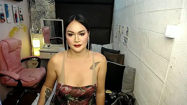 sweetivy241 online show from September 29, 2025, 5:51 pm