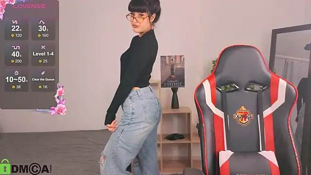 Erika peach online show from October 15, 2025, 2:50 pm