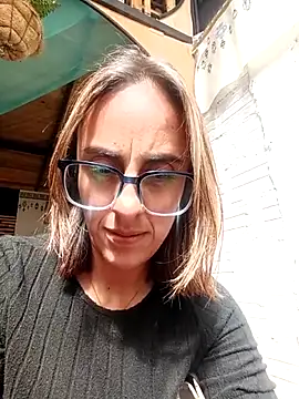 Jade 1-9 online show from October 6, 2025, 7:11 pm