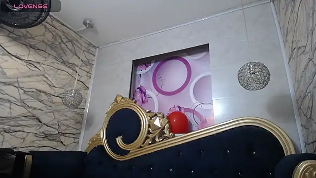 kimberly candy online show from December 17, 2025, 7:31 pm