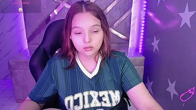 Snapshot of mia_foster_t chatting on May 12, 2026, 1:08 pm mia foster t online show from May 12, 2026, 1:08 pm