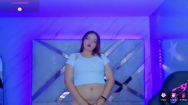 Snapshot of mia_foster_t chatting on May 28, 2026, 1:19 pm mia foster t online show from May 28, 2026, 1:19 pm