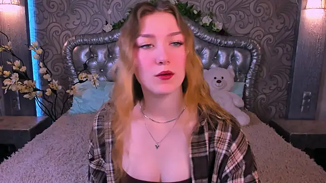 AngelAnabelle online show from February 7, 2026, 8:45 pm