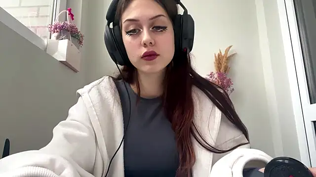 Nayra flash online show from October 15, 2025, 1:22 pm