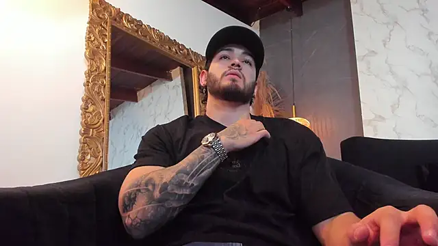 ElianKeiser online show from November 15, 2025, 12:23 pm