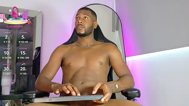 johnjaguar1  online show from April 12, 2026, 4:56 pm