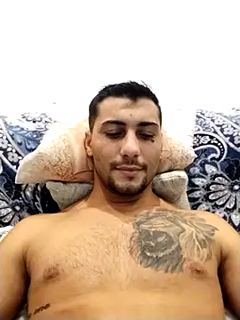 gooddboy01 online show from October 20, 2025, 7:36 pm