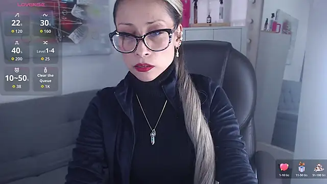 Snapshot of alexia_james_ chatting on May 2, 2026, 9:20 pm alexia james online show from May 2, 2026, 9:20 pm