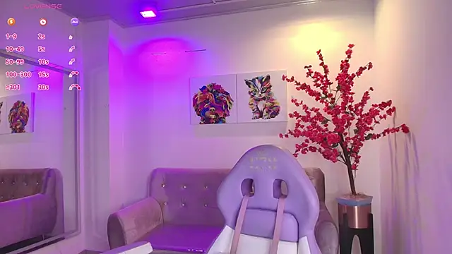 Snapshot of Summer_miller chatting on April 22, 2026, 11:23 am Summer miller online show from April 22, 2026, 11:23 am