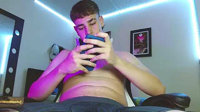 Snapshot of PapiNoha chatting on October 10, 2025, 5:17 am PapiNoha online show from October 10, 2025, 5:17 am