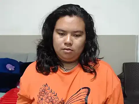 Charlotte Rot2 online show from October 7, 2025, 8:17 pm