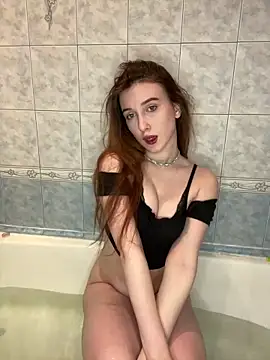 Evelyn39 online show from October 6, 2025, 2:14 pm