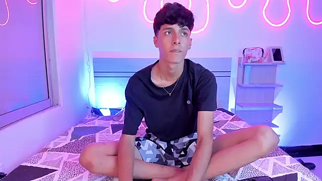 Snapshot of luccas_ferreira chatting on October 19, 2025, 8:31 pm luccas ferreira online show from October 19, 2025, 8:31 pm