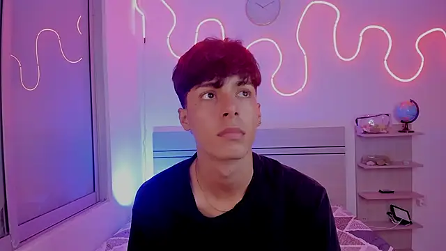 luccas ferreira online show from November 26, 2025, 8:21 pm