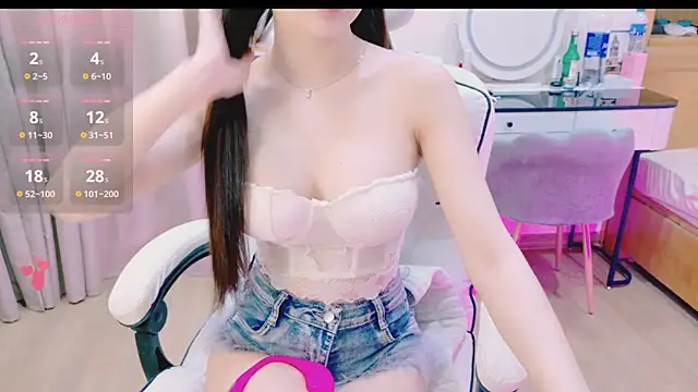 Snapshot of _Aria_Moonie chatting on May 15, 2026, 3:13 am Aria Moonie online show from May 15, 2026, 3:13 am