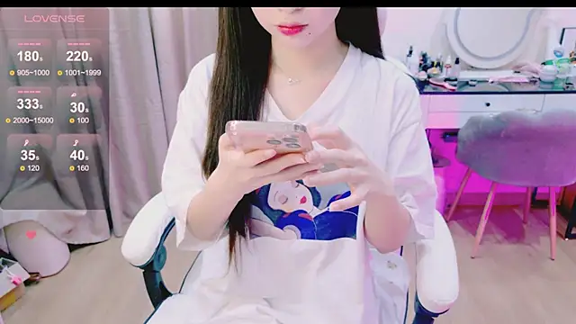 Snapshot of _Aria_Moonie chatting on June 26, 2026, 3:11 am Aria Moonie online show from June 26, 2026, 3:11 am