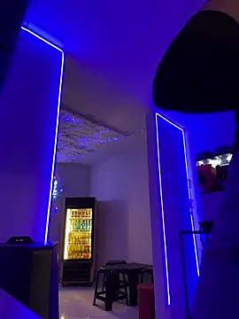 gabriiieela  online show from November 13, 2025, 10:41 pm